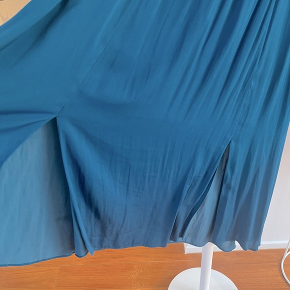 Witchery Midi Skirt - Picture 7 of 7